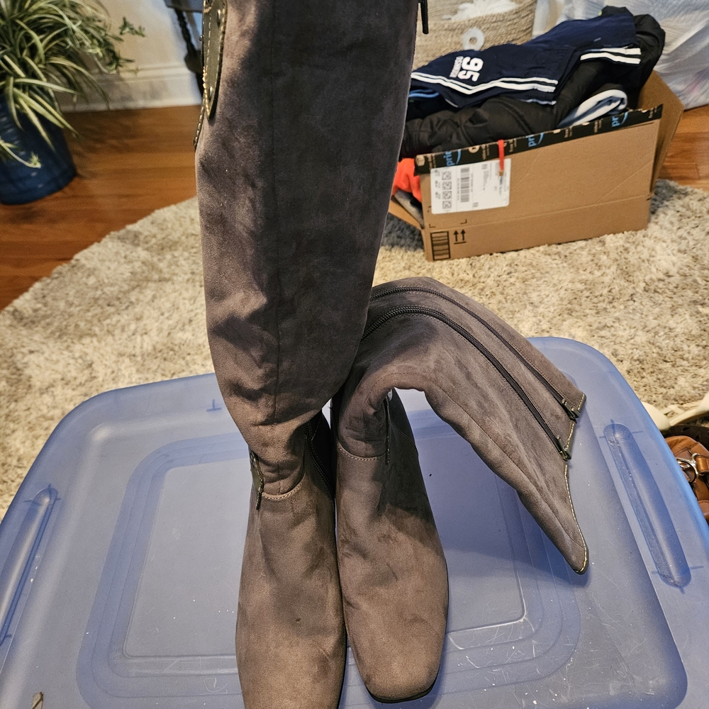 Gray Suede Knee-High Boots with Buckle Detail - Picture 3 of 8